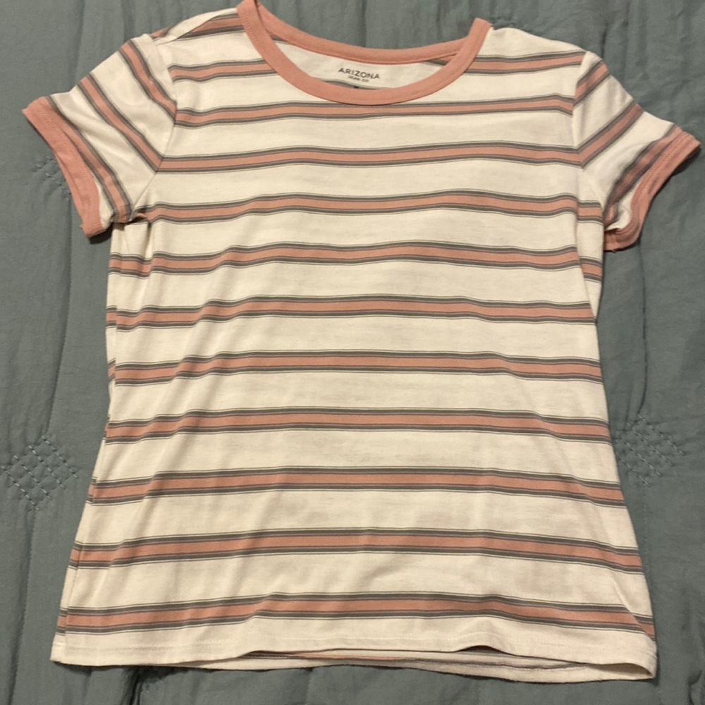 Arizona Brand striped tee, white w/pink stripes. medium, great condition.